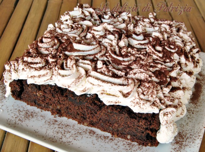 Torta al cioccolato e noci