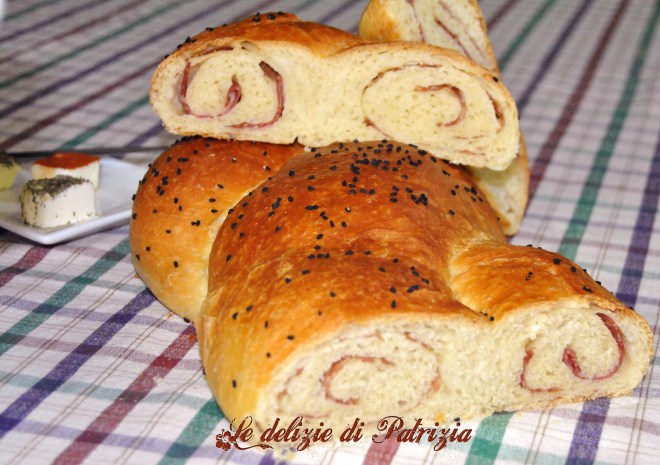 Treccia salata ai semi di nigella ©Le delizie di Patrizia Gabriella Scioni Ph