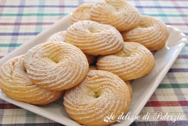 Biscottini profumati all’arancia