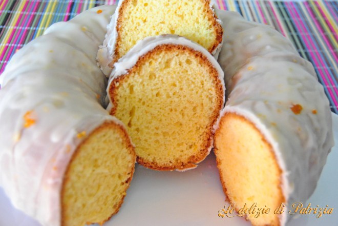 Ciambella all’arancia glassata