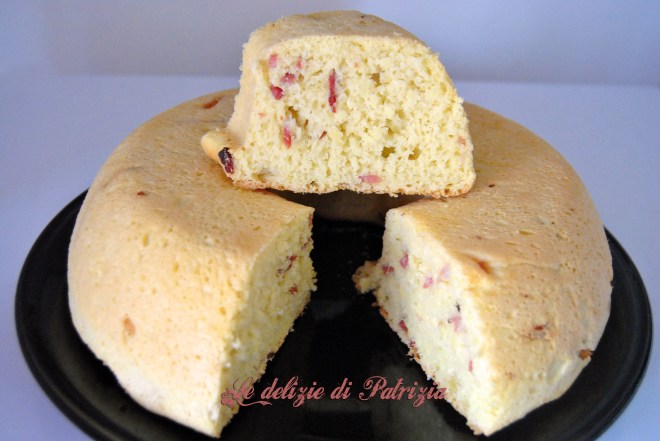 Ciambella di semola rimacinata con speck