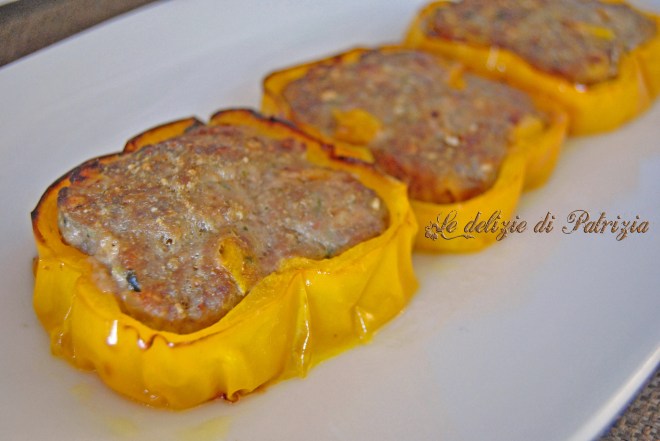 Hamburger ai peperoni (al forno)