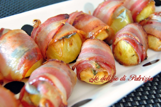 Patatine novelle al forno con pancetta affumicata