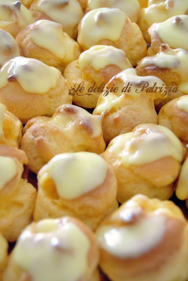 Bignè alla crema al limoncello