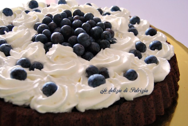 Crostata al cioccolato e mirtilli