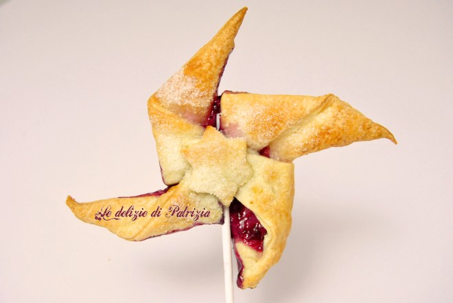 Girandole di sfoglia con marmellata