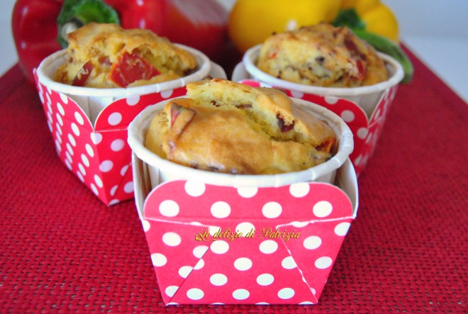 Muffins con speck e peperoni (senza lattosio)