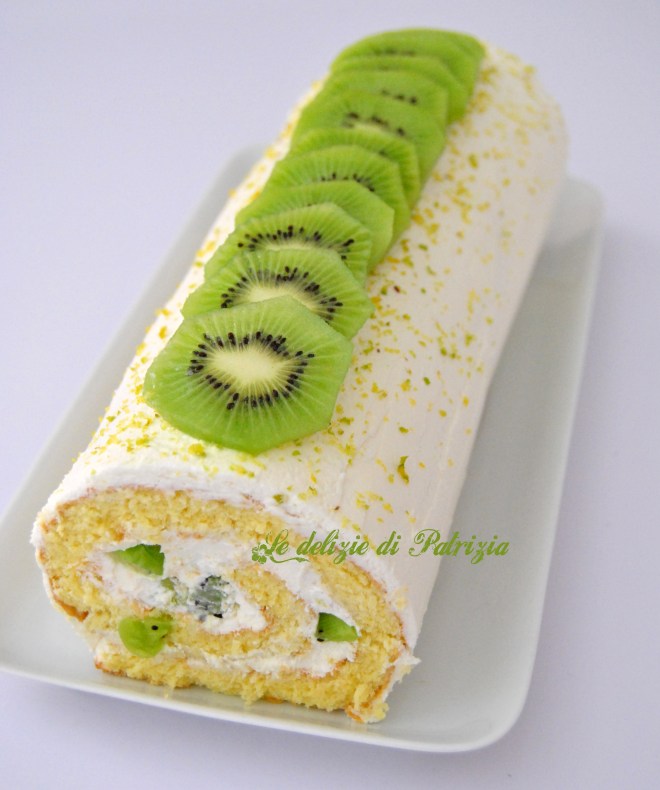 Rotolo con mousse al formaggio e kiwi