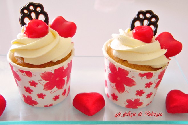 Tortini di pds con chantilly al maraschino