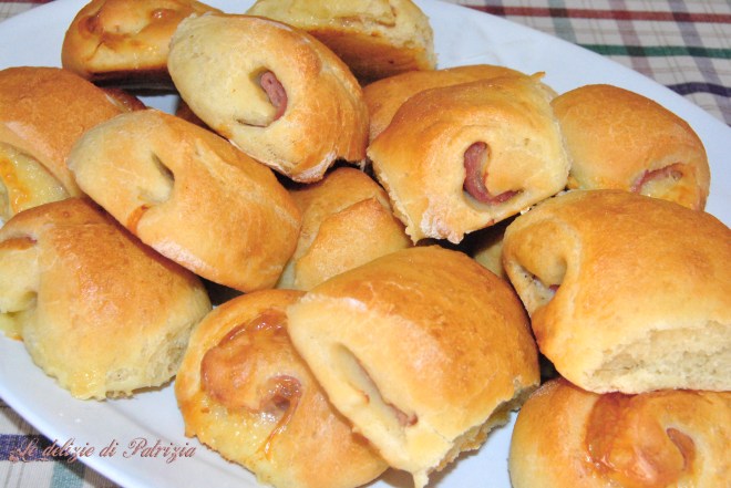 Panini con speck e scamorza