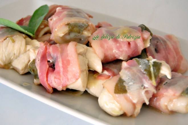 Bocconcini di pollo con pancetta e salvia
