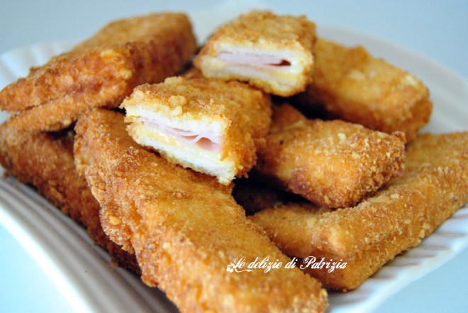 Panatine di pancarré con prosciutto e formaggio