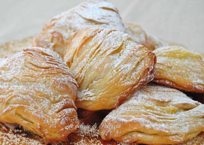 Code di aragosta dolci con crema pasticcera