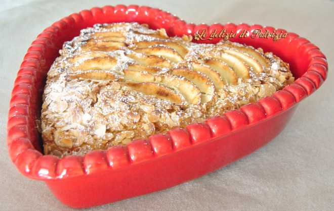 Torta con mele e mandorle