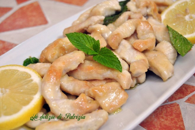 Straccetti di pollo con limone e menta