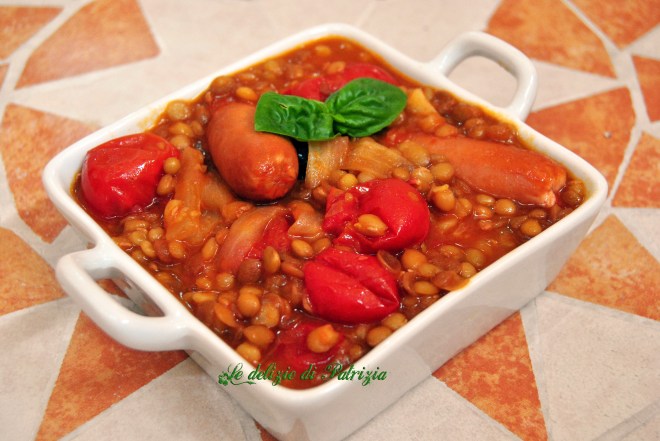 Stufato di lenticchie con salamelle